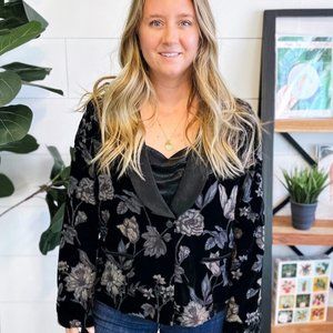 NWT Sage The Label Black & Gray Floral Statement Blazer